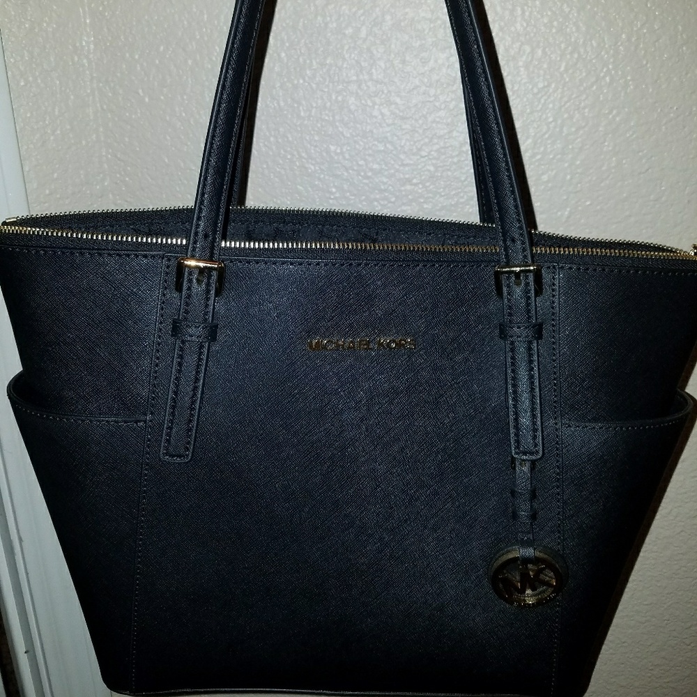 Michael Kors Tote - Picture 8 of 8